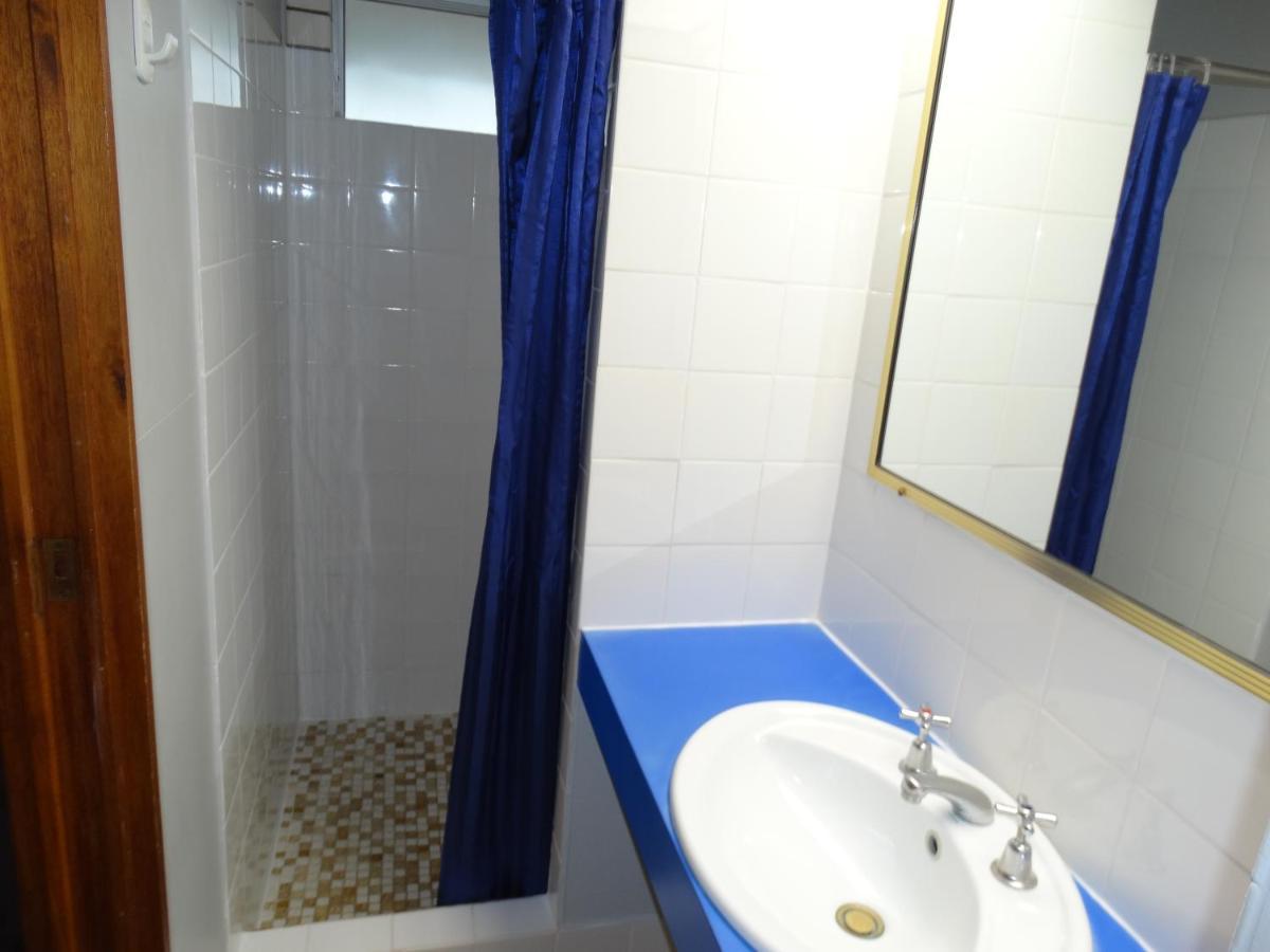 Gayndah A Motel Bagian luar foto